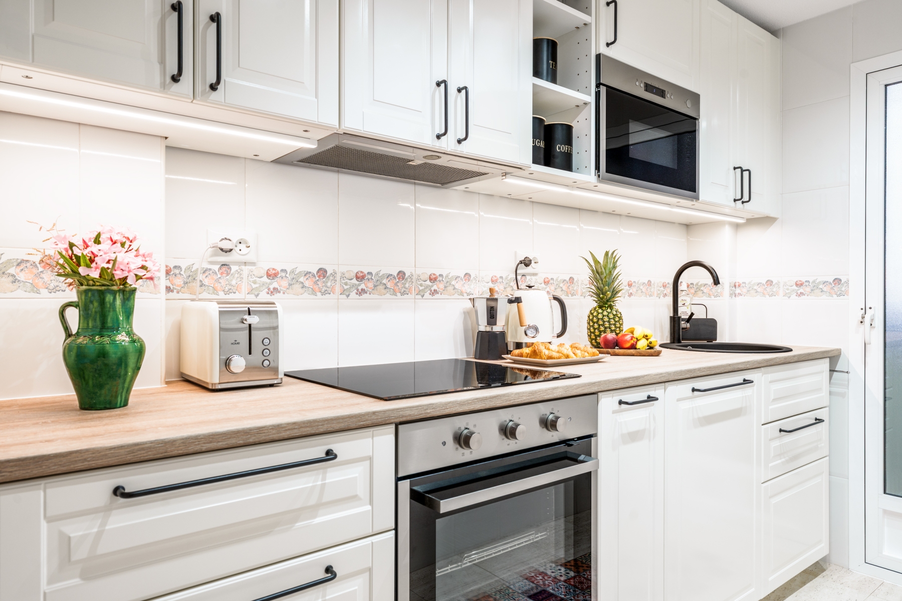 Kitchen counter